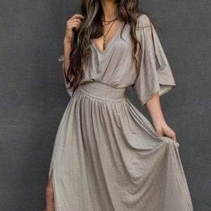 Everleigh Tan Geo Dress VGUC Joyfolie